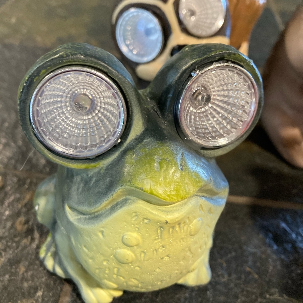 NWT Adorable Garden Critter Solar Lights